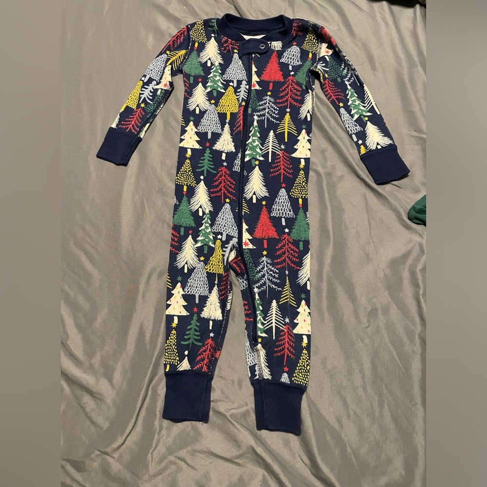Hanna Anderssen Christmas Tree Zip-Up Sleeper